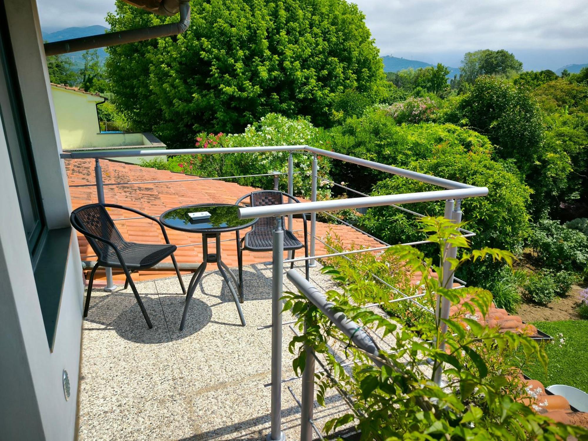 Versilia - Pietrasanta - Le Colmate Guesthouse Тонфано Экстерьер фото