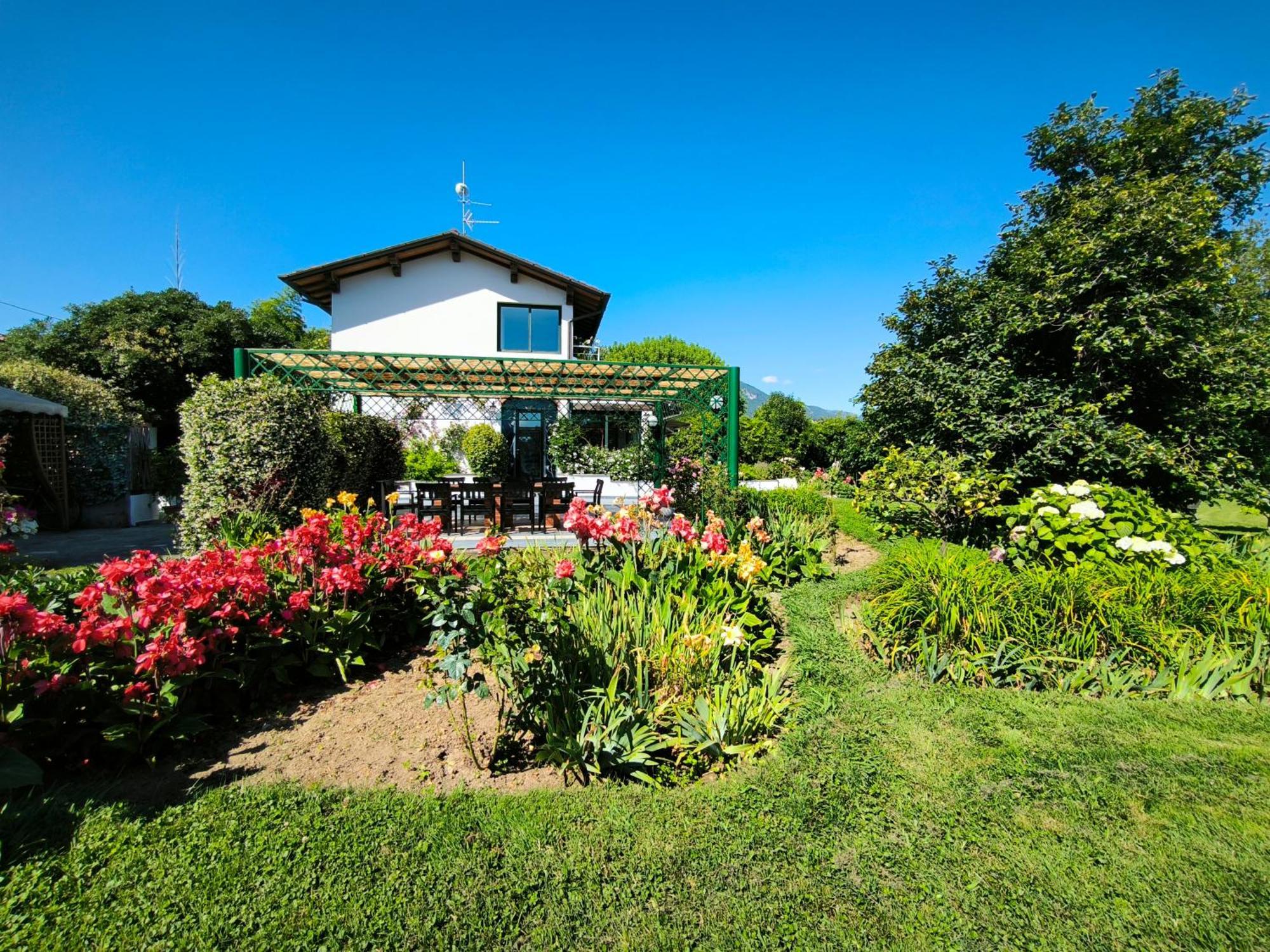 Versilia - Pietrasanta - Le Colmate Guesthouse Тонфано Экстерьер фото