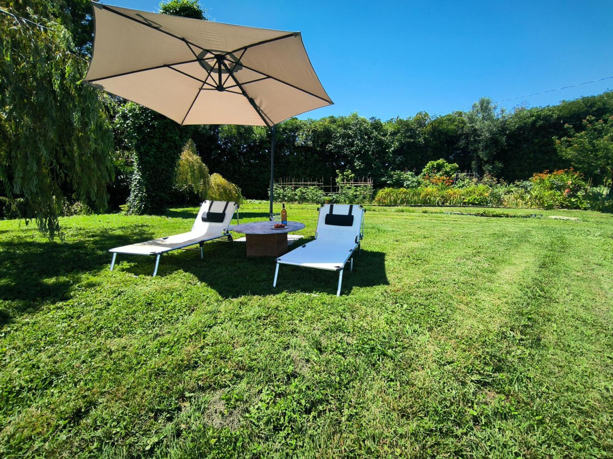 Versilia - Pietrasanta - Le Colmate Guesthouse Тонфано Экстерьер фото
